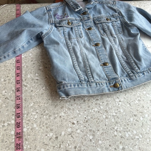Vintage Disney Secret Celebrity
Hannah Montana denim jacket Guitar Embroidery - Picture 9 of 10